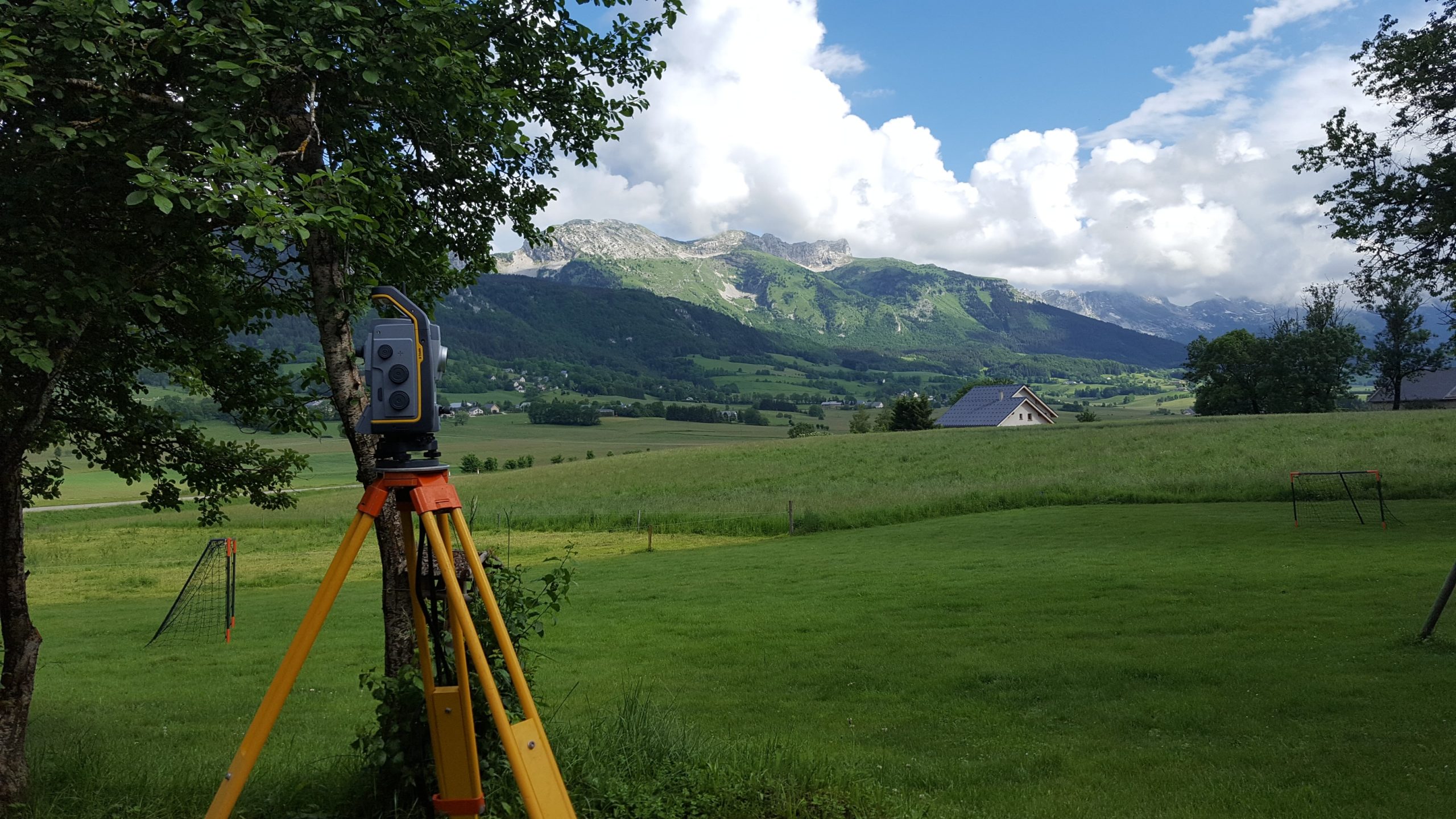 Relevés topographiques par des géomètres experts